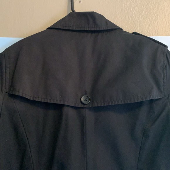 Banana Republic petite Trench Coat - Picture 4 of 16